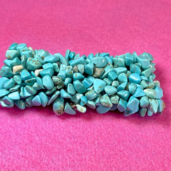 Turquoise Nugget Stretchy Bracelet Ships FREE - Picture 2 of 5